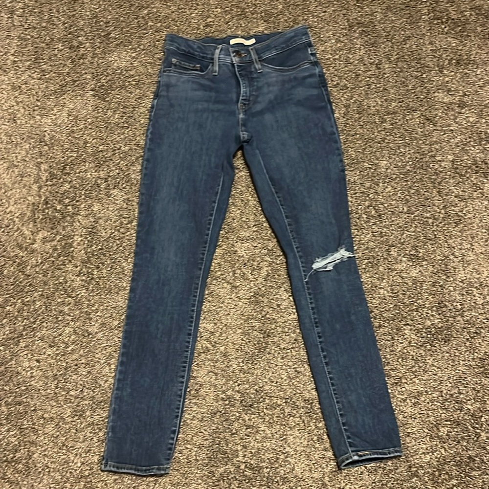 Levi 311 Shaping Skinny Jean